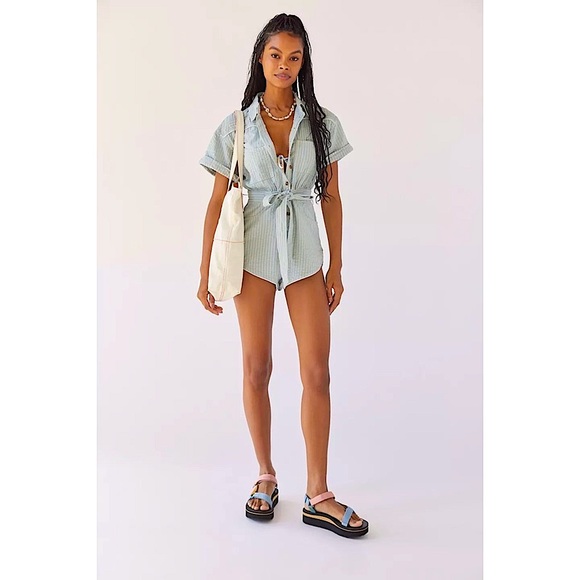 URBAN OUTFITTERS BDG Devon Linen Tie-Waist Romper - Picture 3 of 9